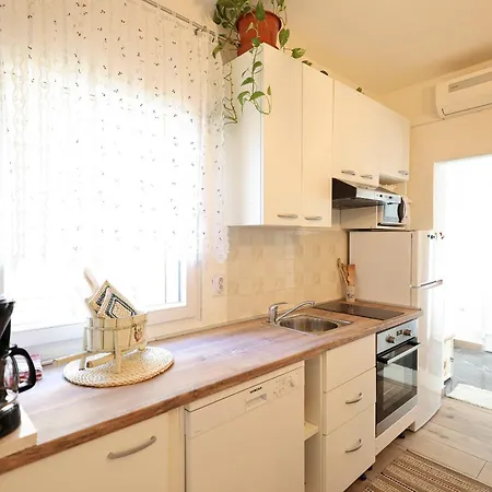 Rustica With Exclusive Use Of The Pool Apartment *