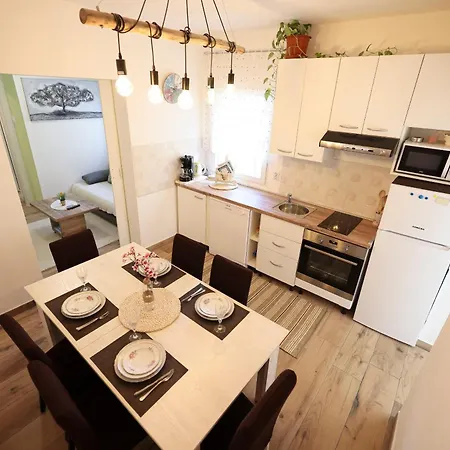 Apartment Rustica With Exclusive Use Of The Pool