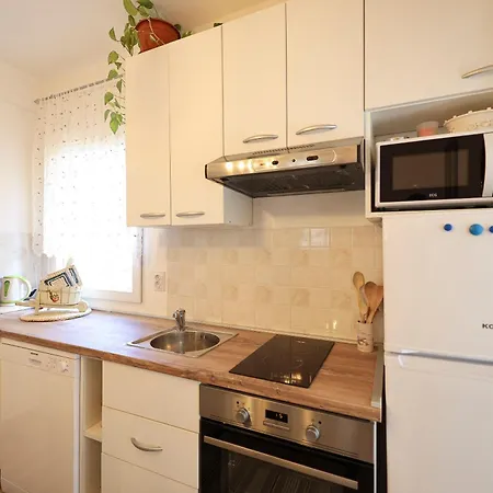 Rustica With Exclusive Use Of The Pool Apartment *